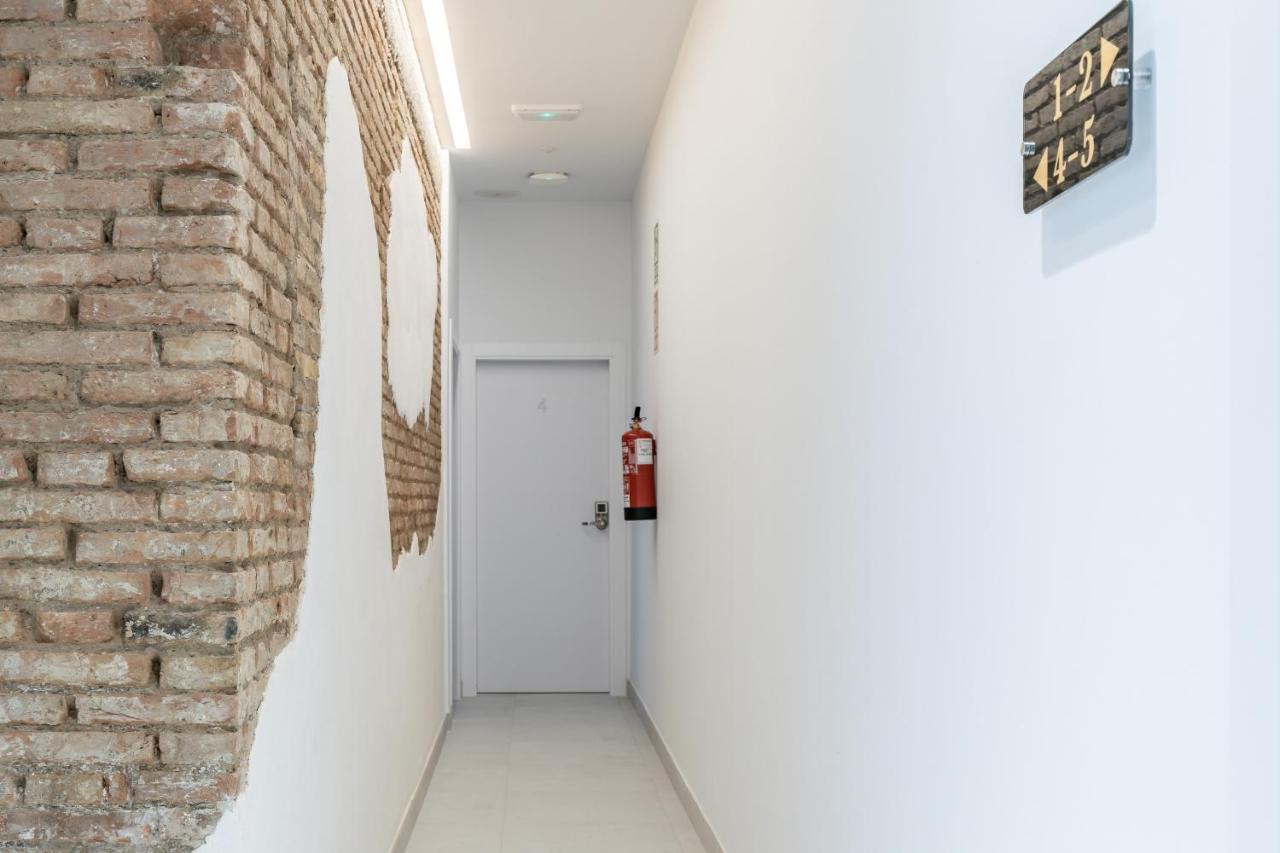 ולנסיה Comfortable Room Close To City Centre מראה חיצוני תמונה